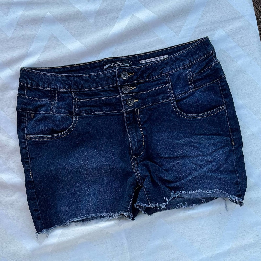 Lovesick cutoff shorts